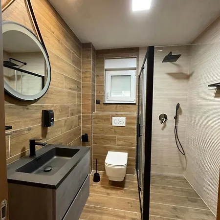 Mariva - 24 מאקרסקה